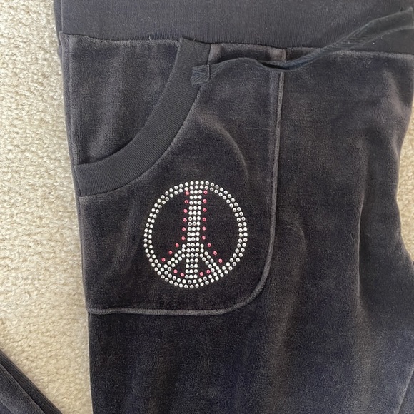 No Boundaries Off Black Distressed Look ☮️ Velour Lounge Pants Size L (11-13) - Picture 5 of 9